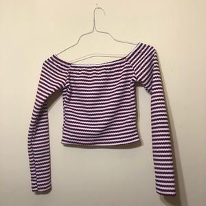 Cove the shoulder cropped top